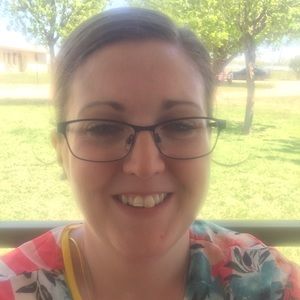 Meet your Posher, Kendra